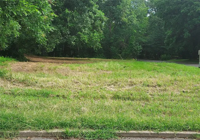 Photo 3 of Land for sale at 662 Buckelew, Shreveport, LA 71101 | MLS# 21331190 | Listing updated on 2026-07-15