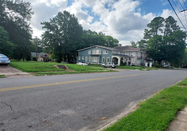 Photo 3 of Land for sale at 2029 Highland, Shreveport, LA 71104 | MLS# 21331210 | Listing updated on 2026-07-15