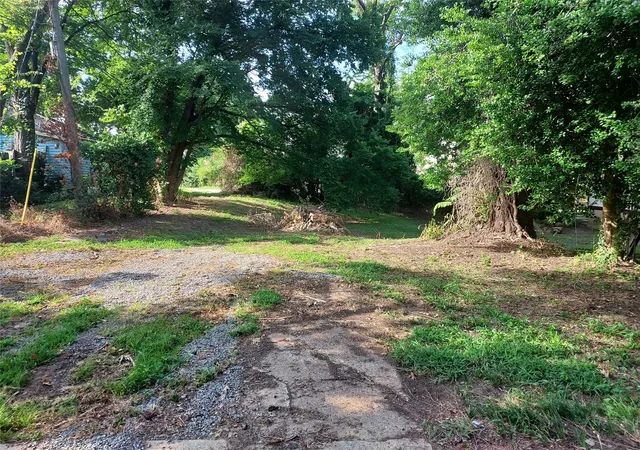 Photo 3 of Land for sale at 553 Dalzell St, Shreveport, LA 71104 | MLS# 21331214 | Listing updated on 2026-07-16
