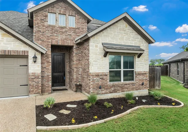 Photo 2 of Single family home for sale at 903 Dublin Ct, Mc Gregor, TX 76657 | MLS# 21331239 | Listing updated on 2026-07-15