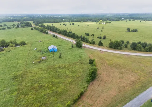 Photo 7 of Sale Pending at 3928 Fm 1563, Ladonia, TX 75449 | MLS# 21331247 | Listing updated on 2026-09-18