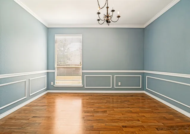 Photo 3 of Single family home for sale at 1686 Tannerson Dr, Rockwall, TX 75087 | MLS# 21330190 | Listing updated on 2026-08-22