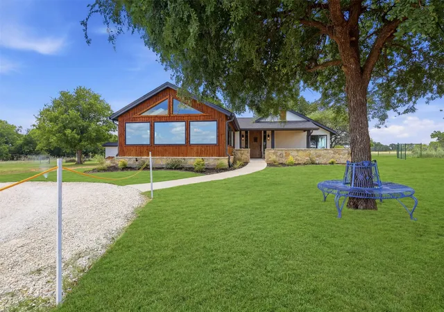Photo 3 of Single family home for sale at 4167 Hwy 67, Rainbow, TX 76077 | MLS# 21330209 | Listing updated on 2026-08-16