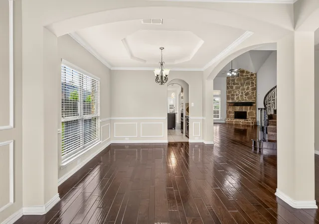 Photo 3 of Single family home for sale at 206 White Rock Ct, Red Oak, TX 75154 | MLS# 21331305 | Listing updated on 2026-10-04