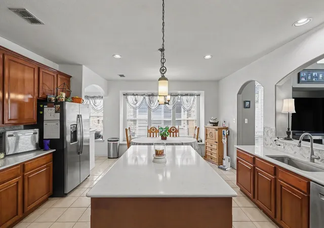Photo 1 of Single family home for sale at 10402 Fairway Vista Dr, Rowlett, TX 75089 | MLS# 21331202 | Listing updated on 2026-08-26