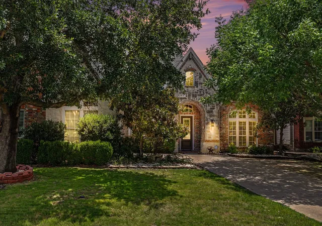 Photo 2 of Single family home for sale at 10402 Fairway Vista Dr, Rowlett, TX 75089 | MLS# 21331202 | Listing updated on 2026-08-26