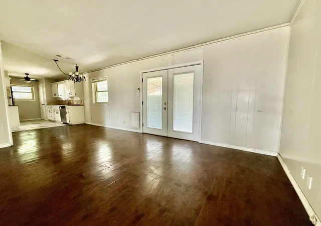 Photo 3 of Single family home for sale at 202 Juniper St, Mansfield, TX 76063 | MLS# 21331277 | Listing updated on 2026-09-25