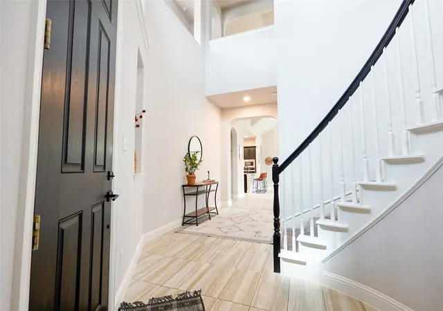 Photo 3 of Single family home for sale at 9320 Meadowpark Dr, Argyle, TX 76226 | MLS# 21331281 | Listing updated on 2026-08-22