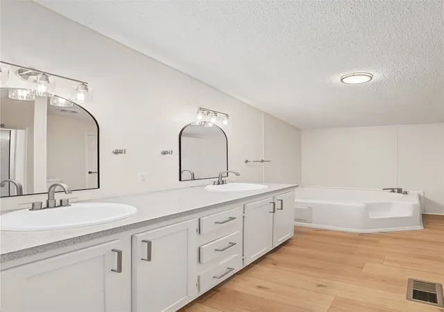 Photo 3 of Manufactured home for sale at 329 Canvas Back Dr, Princeton, LA 71067 | MLS# 21331338 | Listing updated on 2026-08-04