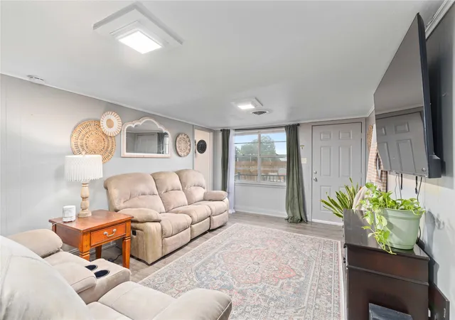 Photo 3 of Single family home for sale at 2621 Vine St, Brownwood, TX 76801 | MLS# 21331242 | Listing updated on 2026-09-29