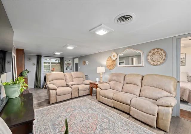 Photo 4 of Single family home for sale at 2621 Vine St, Brownwood, TX 76801 | MLS# 21331242 | Listing updated on 2026-09-29