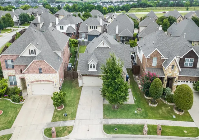 Photo 3 of Single family home for sale at 1622 Grove Park Pl, Garland, TX 75040 | MLS# 21331340 | Listing updated on 2026-07-15