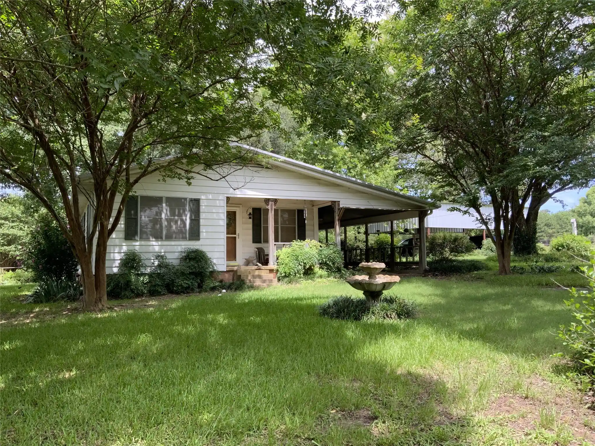 Photo 1 of Single family home for sale at 16926 County Road 4336, Larue, TX 75770 | MLS# 21329405 | Listing updated on 2026-10-16