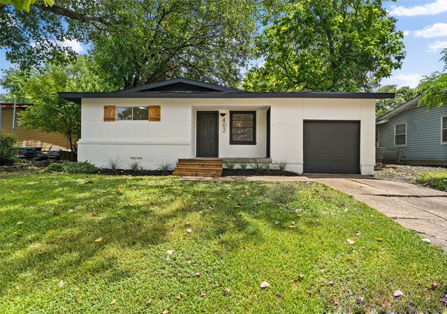 Photo 2 of Single family home for sale at 402 E Linda Dr, Garland, TX 75041 | MLS# 21260739 | Listing updated on 2026-08-28