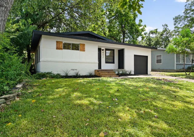 3rd image of 402 E Linda Dr, Garland, TX 75041 | MLS# 21260739