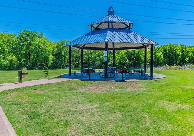 6th image of 4314 Lorraine Ave, Grand Prairie, TX 75052 | MLS# 21331436