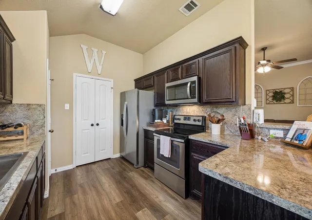 Photo 3 of Sale Pending at 1901 Millbrook Dr, Midlothian, TX 76065 | MLS# 21331449 | Listing updated on 2026-08-22