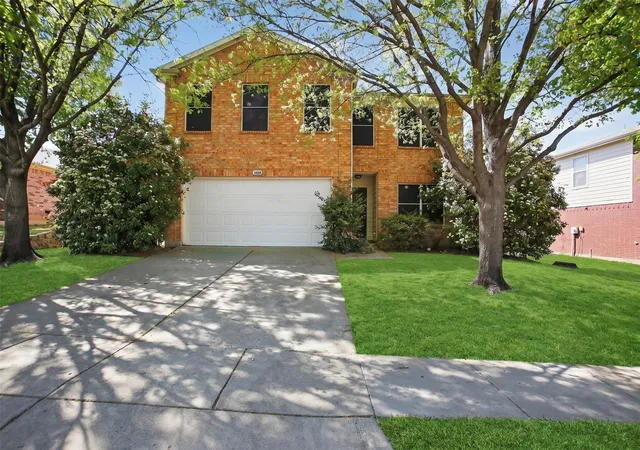Photo 2 of Single family home for sale at 4608 Merlot Dr, Argyle, TX 76226 | MLS# 21330858 | Listing updated on 2026-07-15