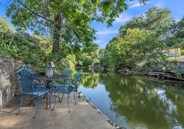 Photo 1 of Single family home for sale at 3810 Silver Creek Ct, Granbury, TX 76048 | MLS# 21331552 | Listing updated on 2026-09-21