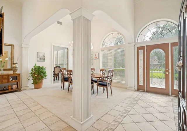 Photo 4 of Single family home for sale at 9709 Divot Dr, Granbury, TX 76049 | MLS# 21331578 | Listing updated on 2026-09-16