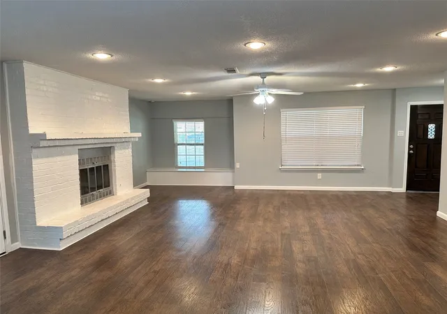 Photo 3 of Sale Pending at 2713 Westview Dr, Mesquite, TX 75150 | MLS# 21331542 | Listing updated on 2026-09-06