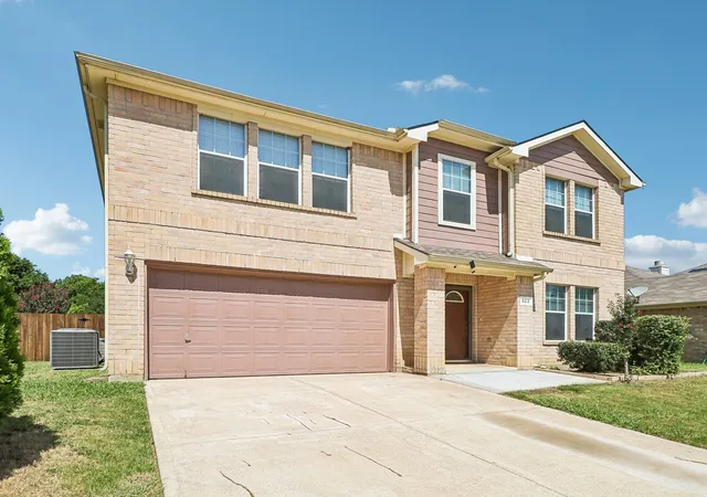 Homes for sale in Euless, TX | 503 Angela Ln, Euless, TX 76039 | MLS# 21328907