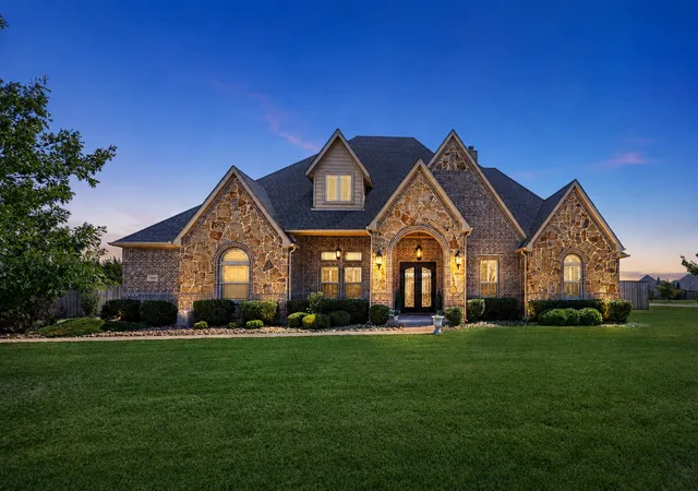 Photo 2 of Single family home for sale at 3841 Karen Rd, Midlothian, TX 76065 | MLS# 21330772 | Listing updated on 2026-09-17