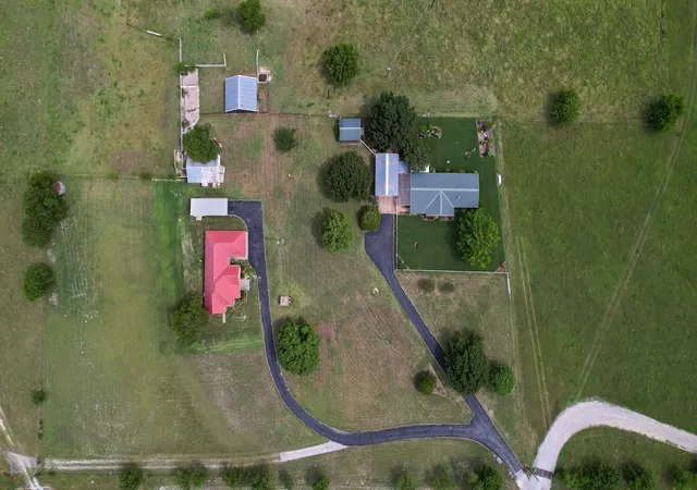 Photo 4 of House for sale at 245 Private Road 4214, Decatur, TX 76234 | MLS# 21329610 | Listing updated on 2026-07-15