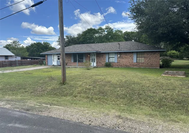Photo 2 of Sale Pending at 760 Williams St, Italy, TX 76651 | MLS# 21318928 | Listing updated on 2026-08-27