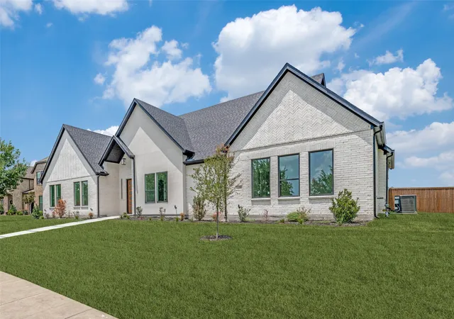 3rd image of 1104 Devonshire Dr N, Forney, TX 75126 | MLS# 21331526