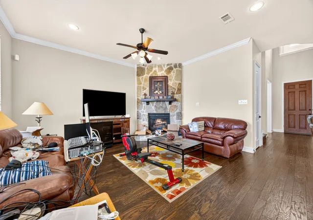 Photo 3 of Sale Pending at 2601 Morgan Ln, Roanoke, TX 76262 | MLS# 21331751 | Listing updated on 2026-07-24