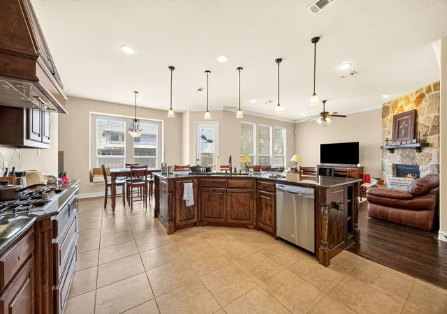 5th image of 2601 Morgan Ln, Trophy Club, TX 76262 | MLS# 21331751