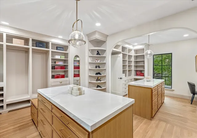 Photo 4 of Single family home for sale at 3739 N Versailles Ave, Dallas, TX 75209 | MLS# 21331754 | Listing updated on 2026-07-24