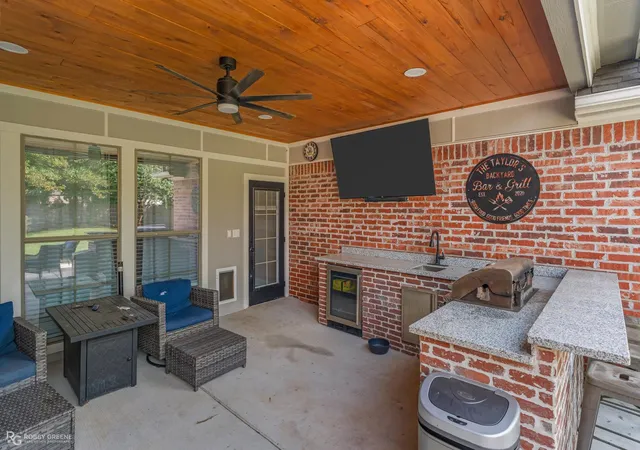 3rd image of 1761 Turning Leaf Trl, Haughton, LA 71037 | MLS# 21331810