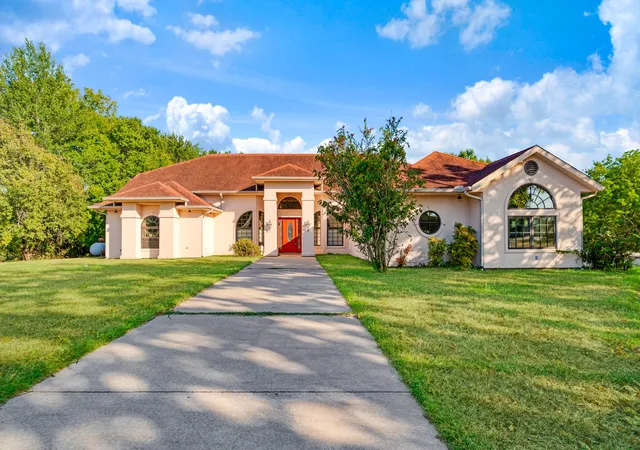 Photo 1 of Single family home for sale at 5310 Farm Road 195, Paris, TX 75462 | MLS# 21331225 | Listing updated on 2026-08-19