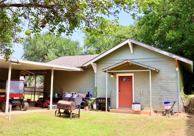Photo 27 of Single family home for sale at 203 E Bennett St, Strawn, TX 76475 | MLS# 21331804 | Listing updated on 2026-07-15