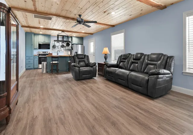 Photo 4 of Single family home for sale at 1158 County Road 1240, Savoy, TX 75479 | MLS# 21331885 | Listing updated on 2026-07-17