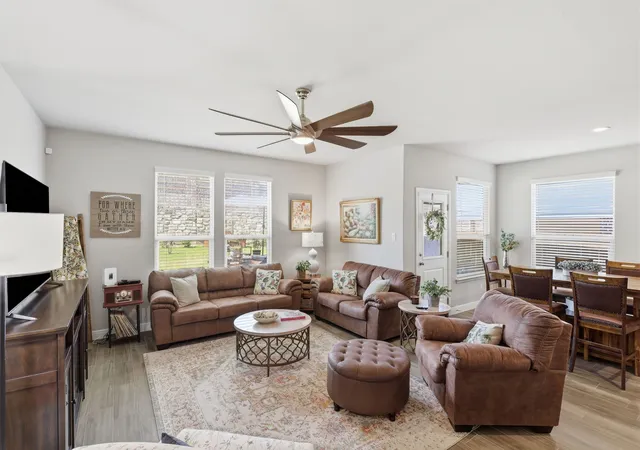 Single family home for sale at 1104 Eastland Ln, Weatherford, TX 76087 | MLS# 21324458