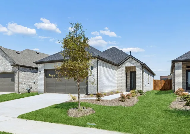 Photo 4 of Single family home for sale at 4200 Zoe Ln, Farmersville, TX 75442 | MLS# 21331872 | Listing updated on 2026-08-15