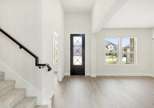Photo 4 of Single family home for sale at 1213 Summer Grove Dr, Midlothian, TX 76065 | MLS# 21331403 | Listing updated on 2026-09-28