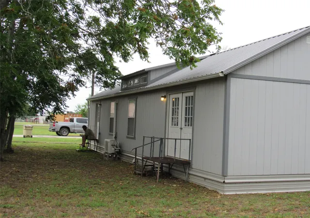 4th image of 104,105,108,109 Poco Dr, Bangs, TX 76823 | MLS# 21330988
