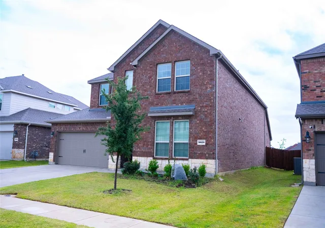 Photo 3 of Single family home for sale at 9820 Elk Falls Ln, Aubrey, TX 76227 | MLS# 21331996 | Listing updated on 2026-07-15