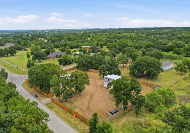 Photo 3 of Manufactured home for sale at 101 Winsett Springs Rd, Ranger, TX 76470 | MLS# 21331980 | Listing updated on 2026-10-06