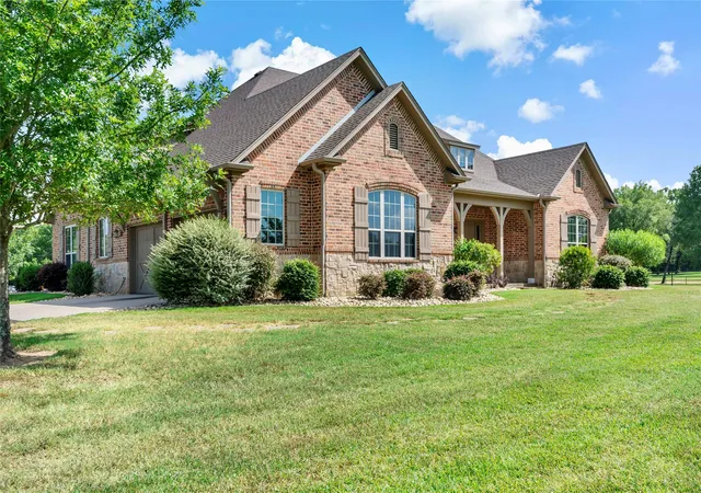 Photo 3 of Single family home for sale at 5500 Farm To Market 195, Paris, TX 75462 | MLS# 21332014 | Listing updated on 2026-07-15