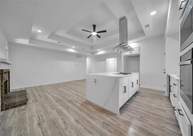 Photo 1 of Sale Pending at 3901 Glengate Dr, Arlington, TX 76016 | MLS# 21332043 | Listing updated on 2026-08-24