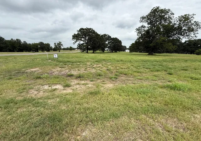 Photo 2 of Land for sale at 240 Shoreline Dr, Dodd City, TX 75438 | MLS# 21331380 | Listing updated on 2026-08-22