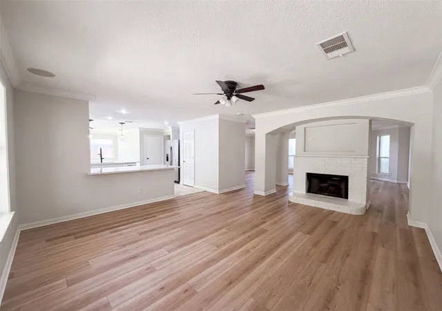 3rd image of 6878 Genevieve Dr, Fort Worth, TX 76137 | MLS# 21332074