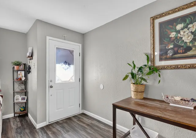 2nd image of 3110 Edelweiss Dr, Grand Prairie, TX 75052 | MLS# 21330631
