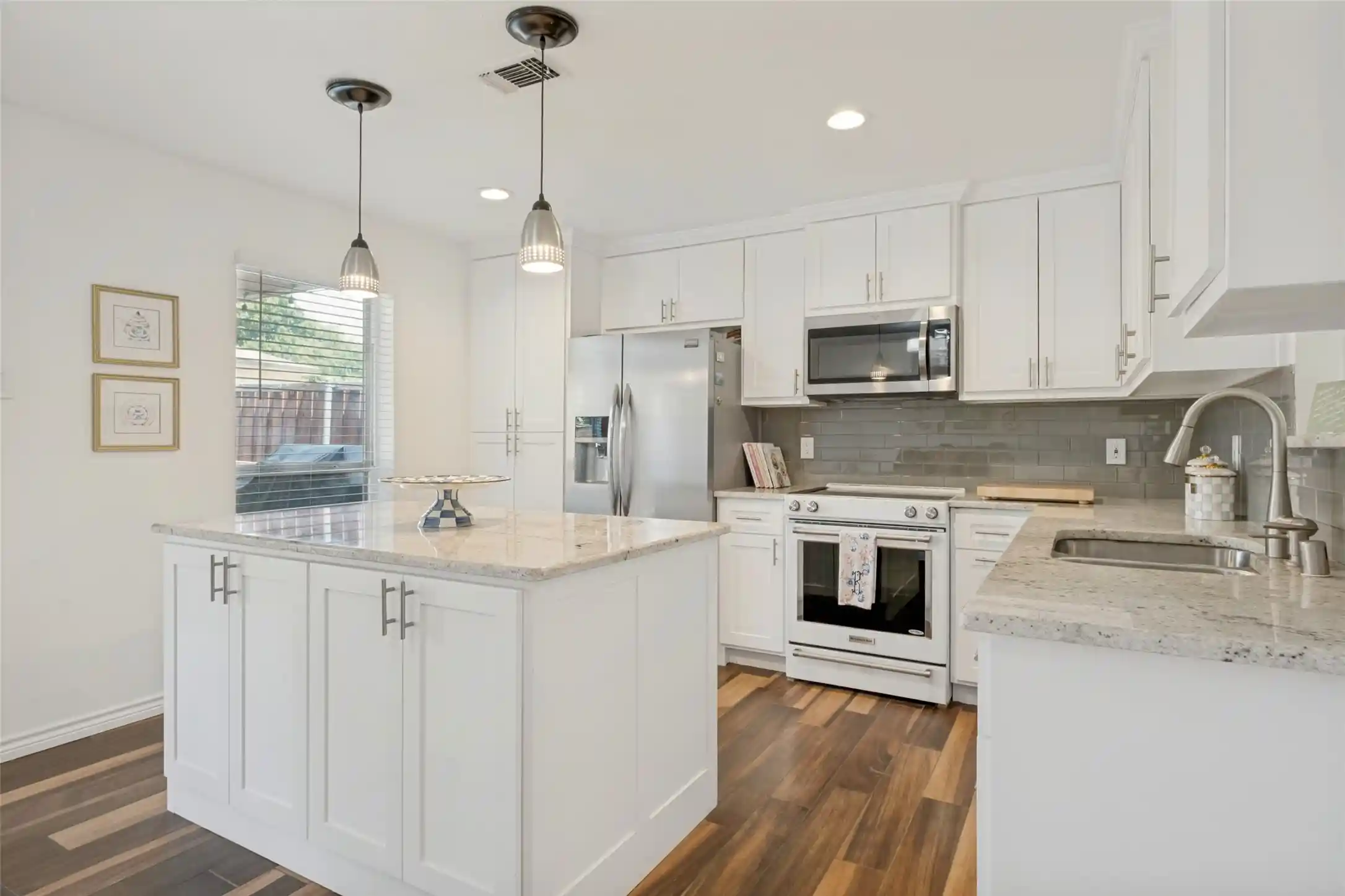 Single family home for sale at 6509 E Lovers Ln, Dallas, TX 75214 | MLS# 21328830