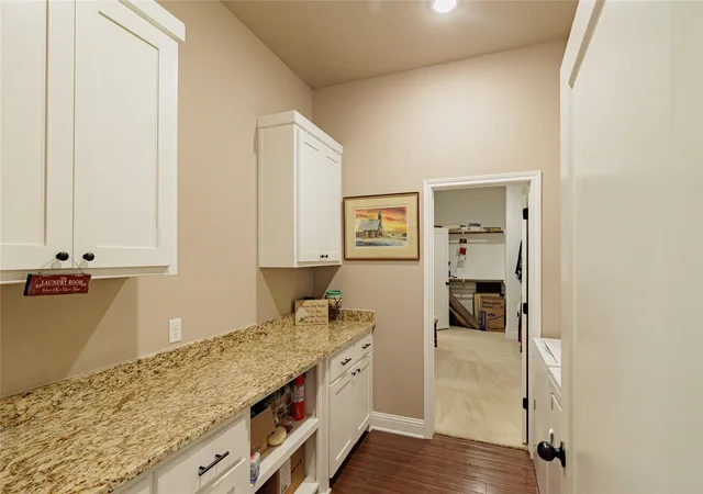 Photo 27 of Sale Pending at 156 Windy Glen Dr, Decatur, TX 76234 | MLS# 21326208 | Listing updated on 2026-10-08